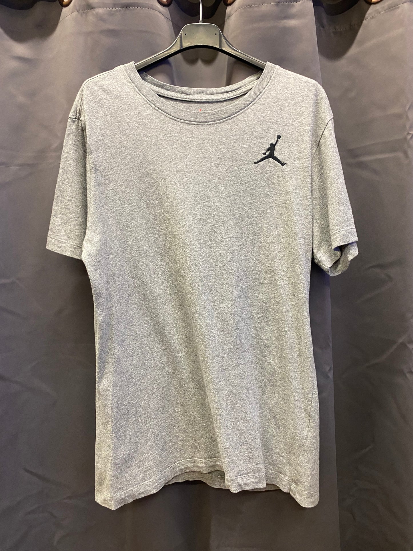 T-shirt Jordan grigia (S)