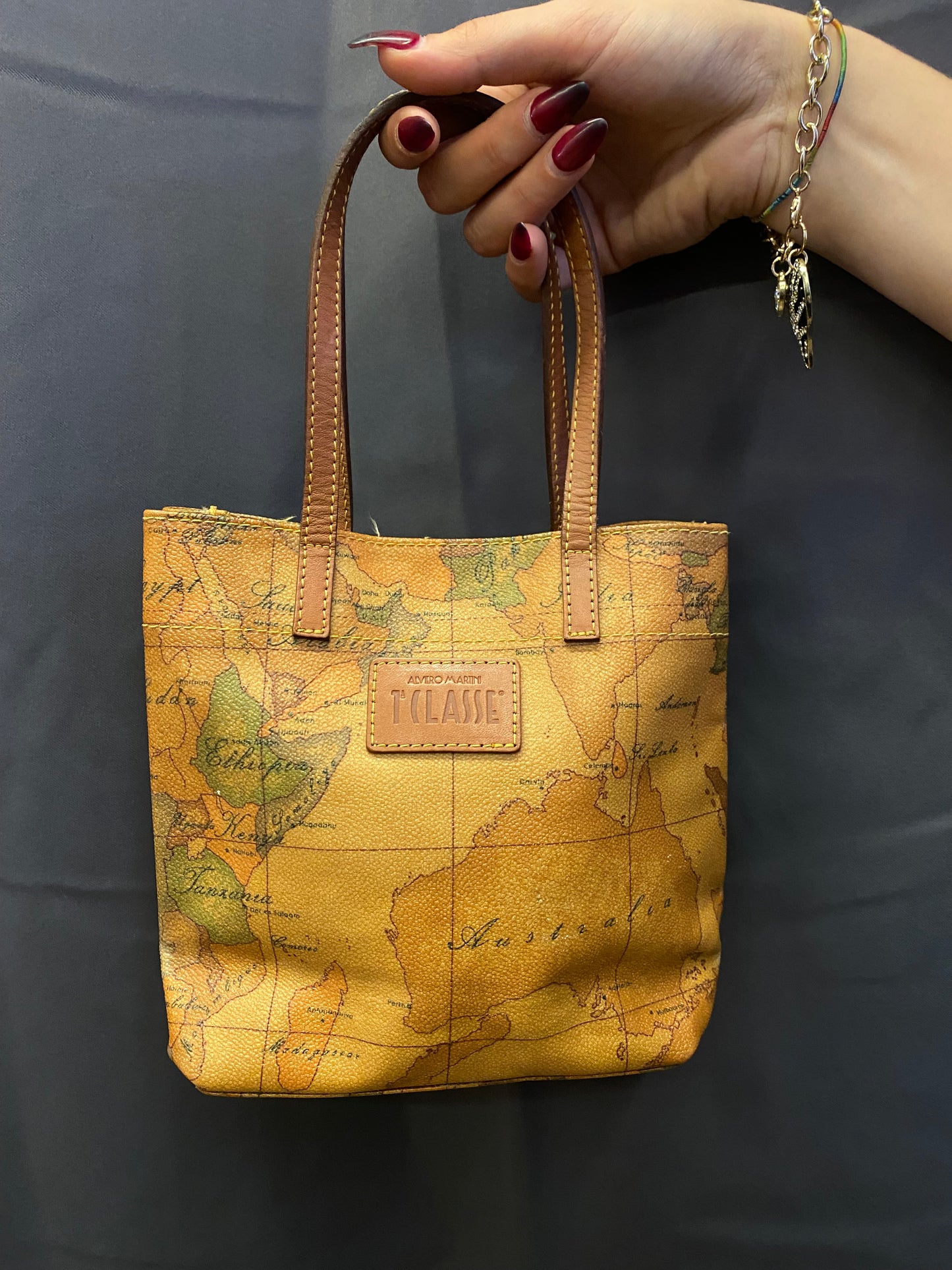 Alviero Martini 1st Class leather handbag