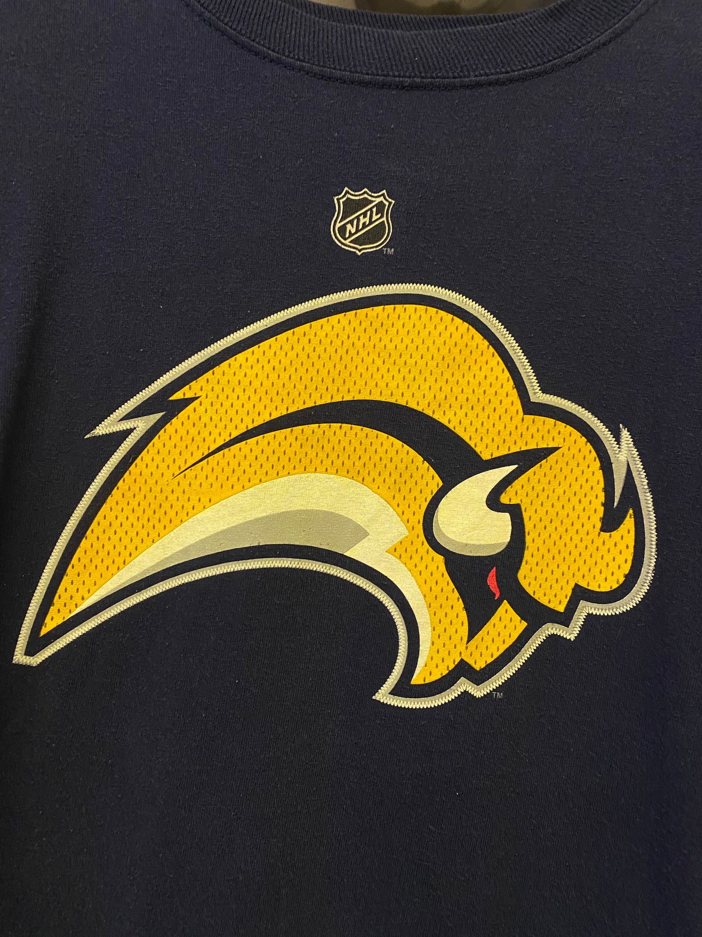 T-shirt Y2K Reebok x NHL Buffalos Braves (M)