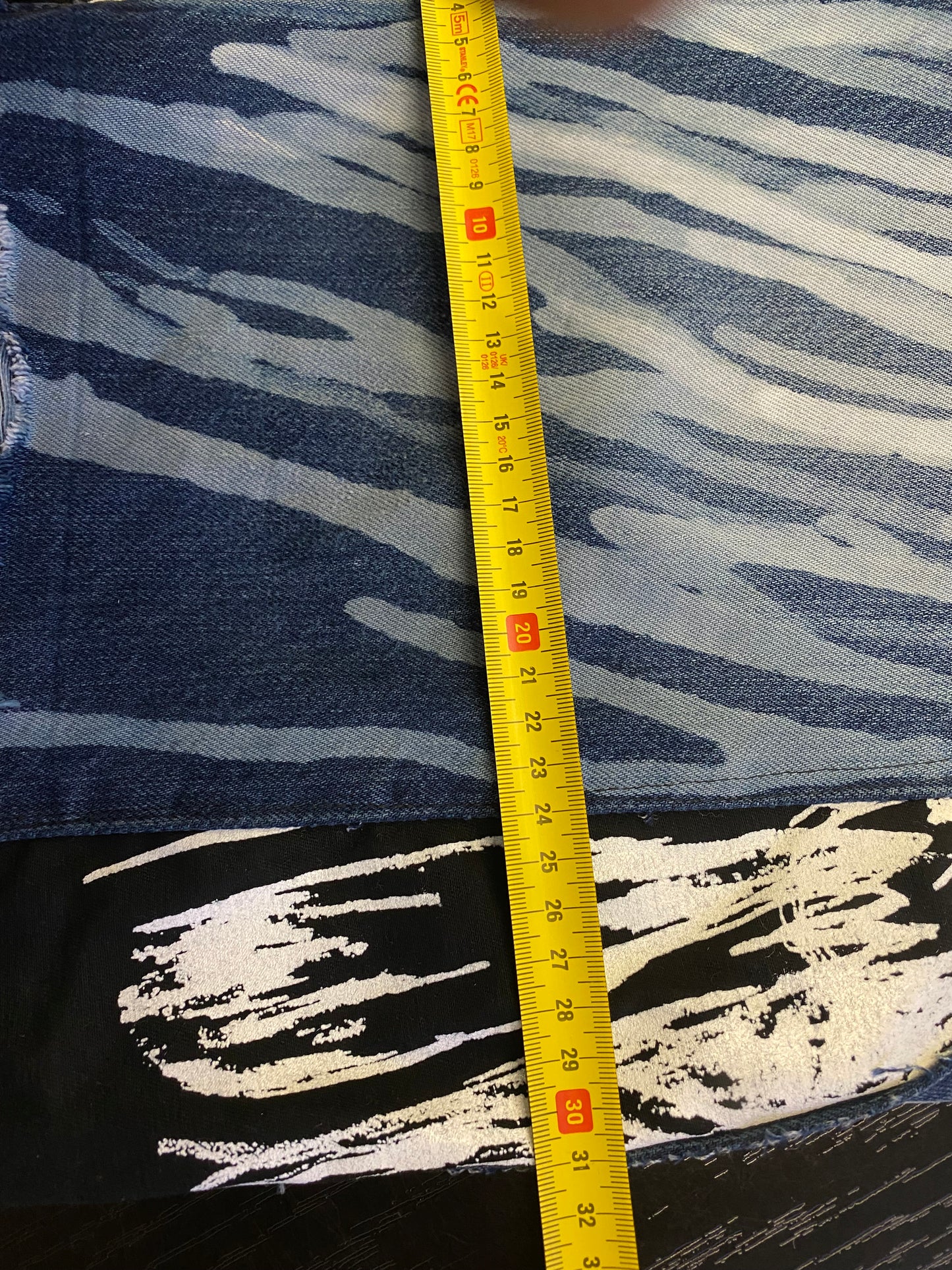 Jorks Levi’s Custom by Basura (M)