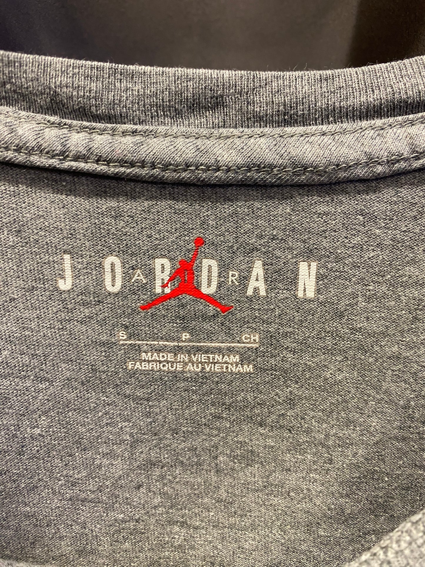 T-shirt Jordan grigia (S)