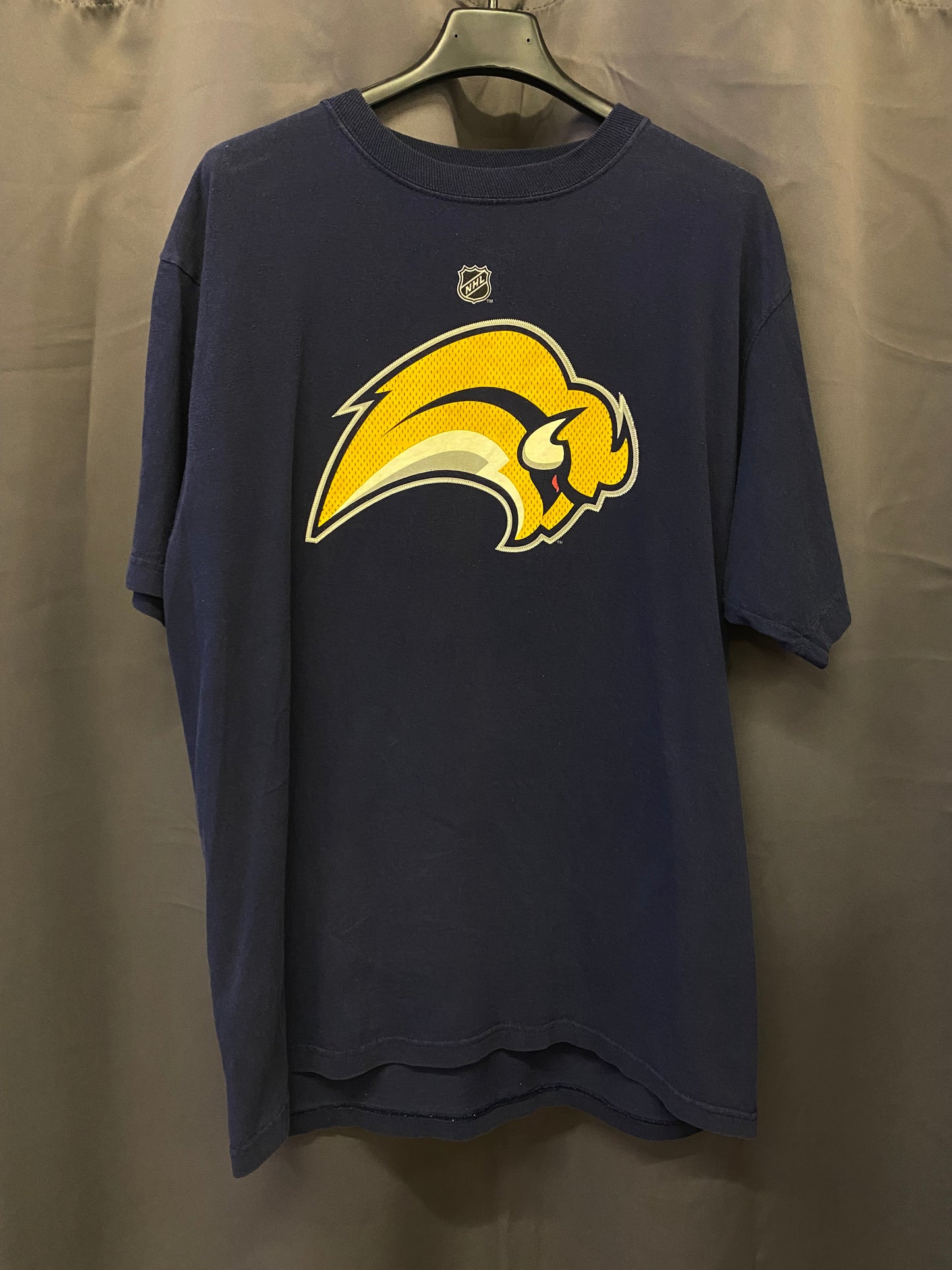 T-shirt Y2K Reebok x NHL Buffalos Braves (M)