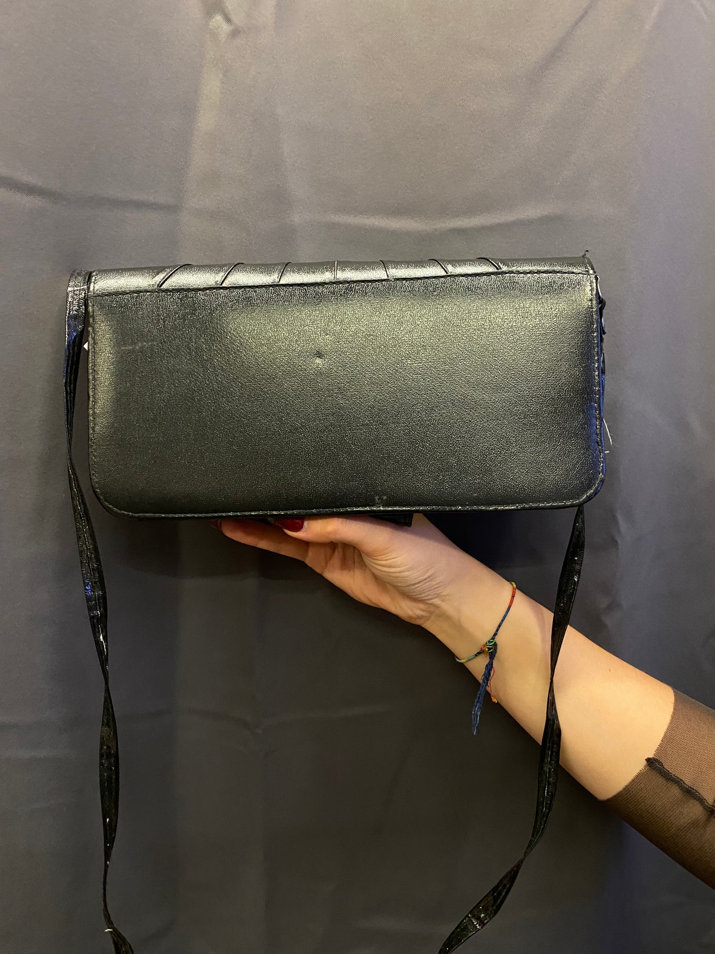 Vintage leather shoulder bag