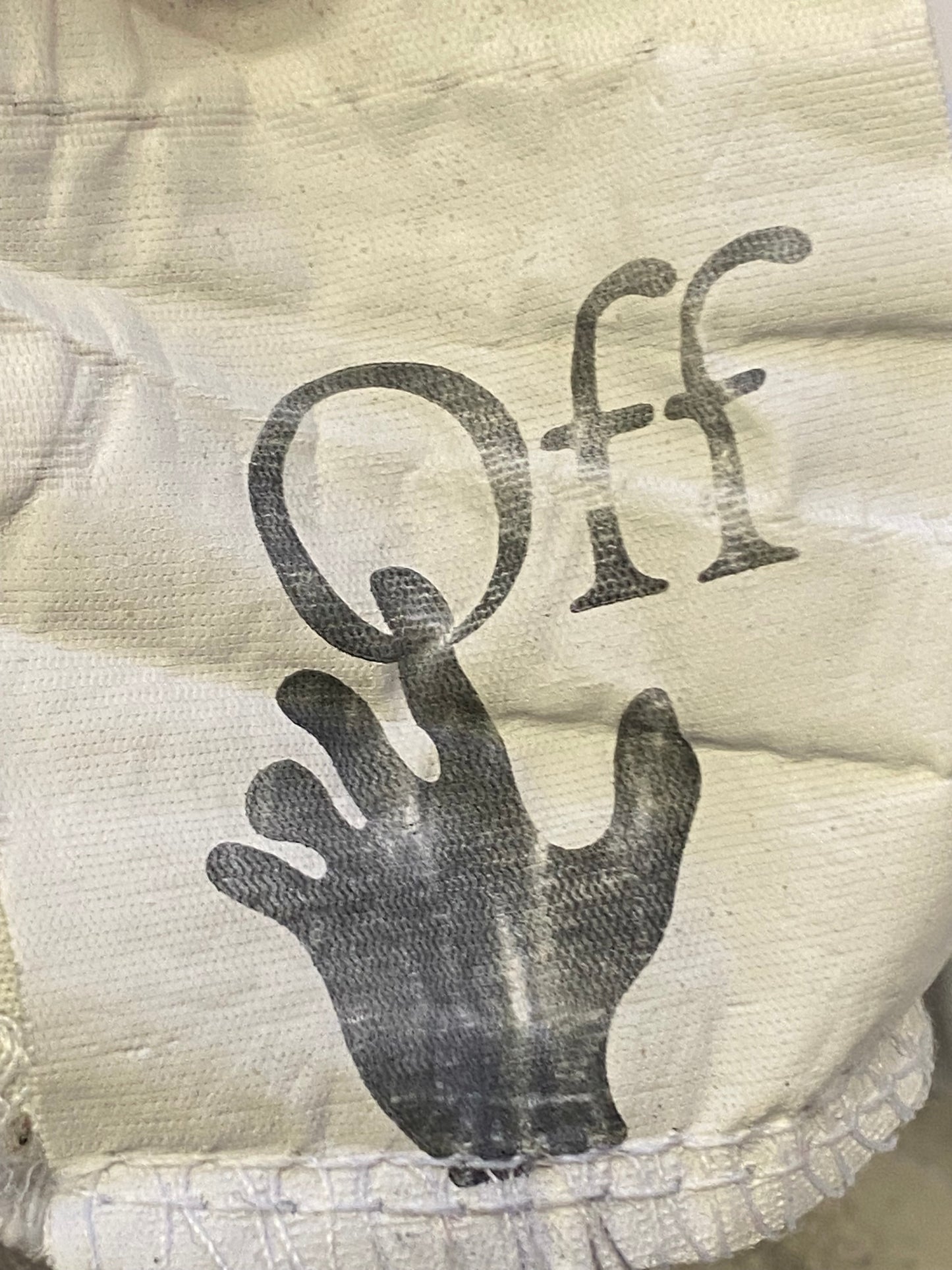 Off-White Custom T-shirt by Basura (L)