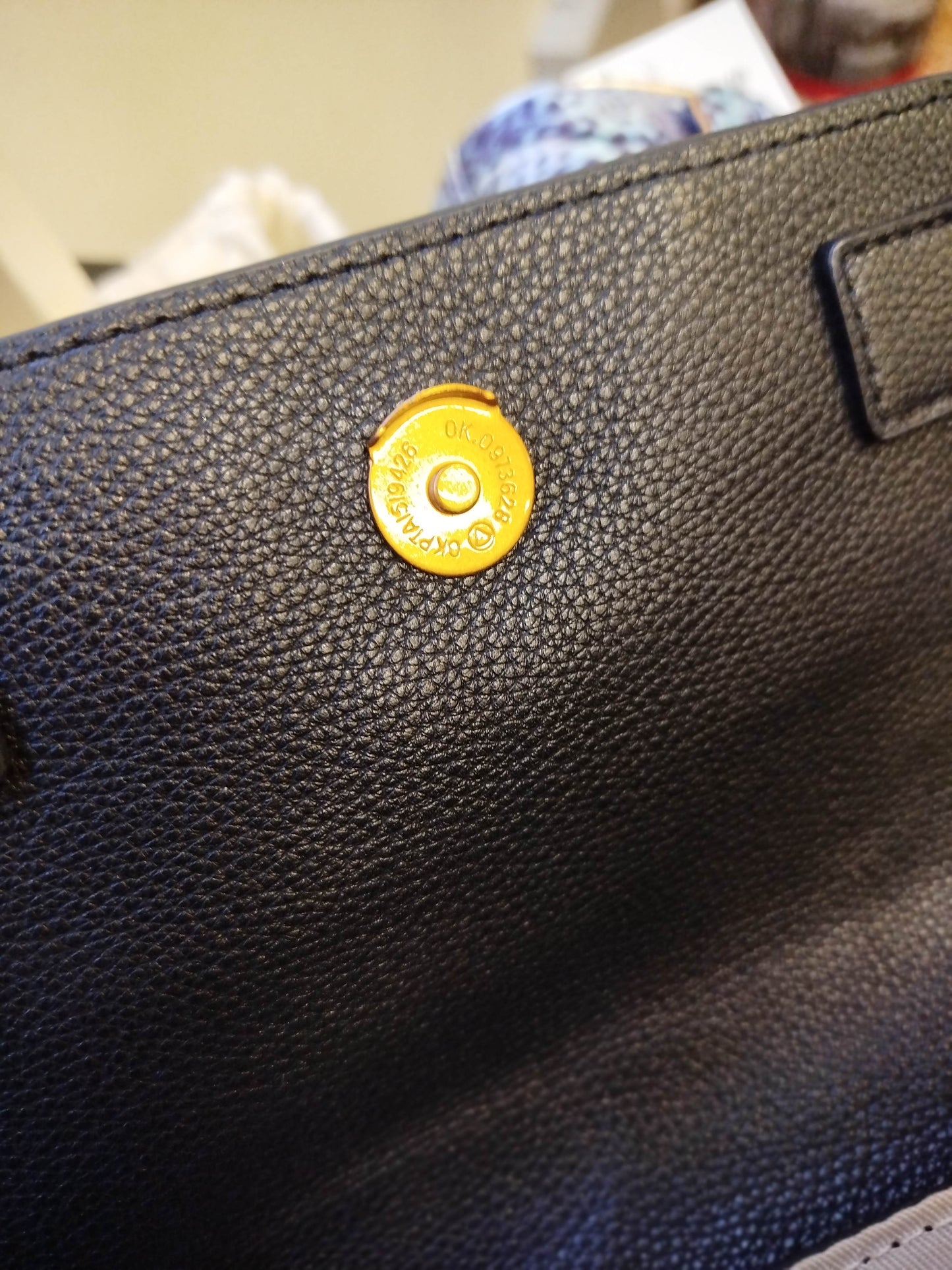 New Guess bag with shoulder strap