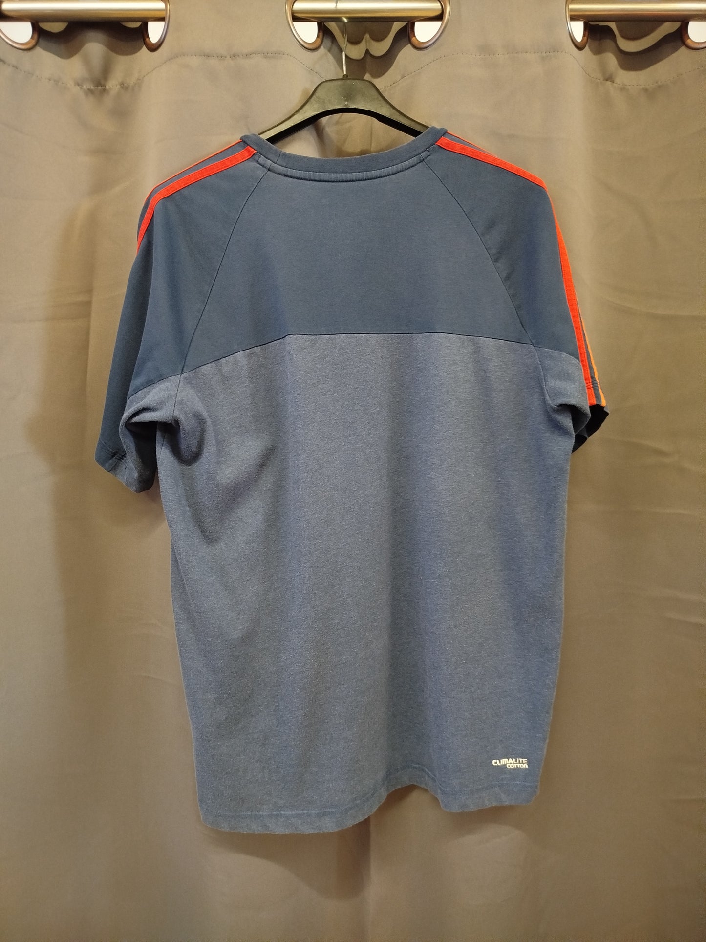 Adidas T-shirt (M)