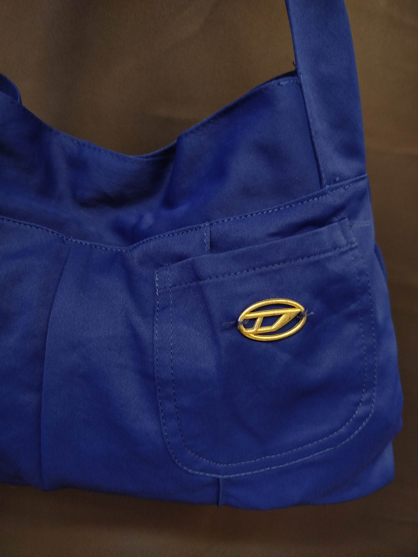 Borsa a Mano “Reborn” – Upcycled da Pantalone Diesel
