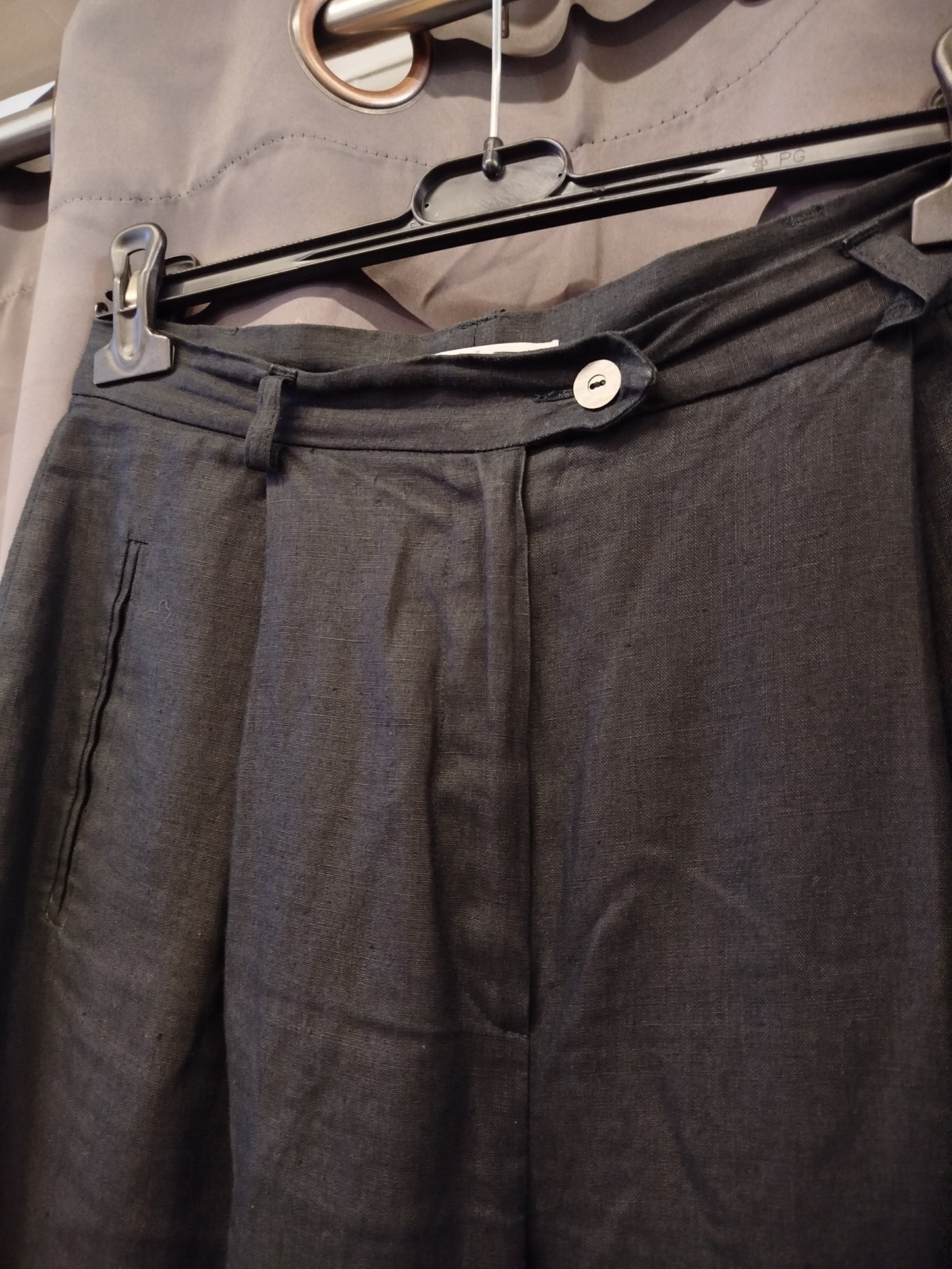 Max Mara trousers in pure linen (xl)