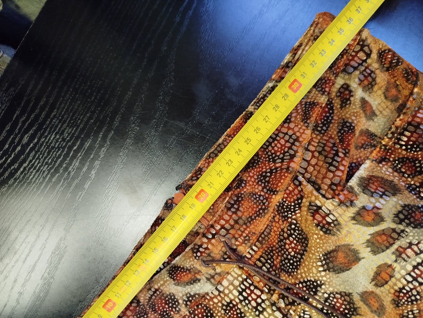 Pantaloni svasati Betsey Johnson (xs)