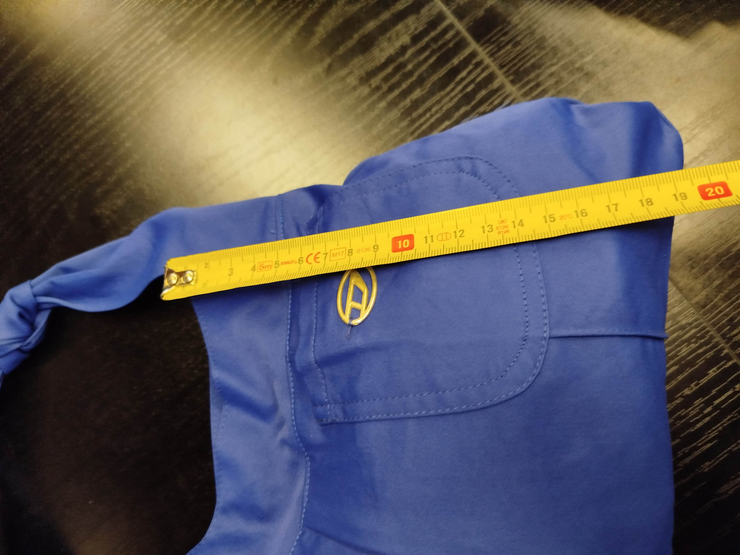 Borsa a Mano “Reborn” – Upcycled da Pantalone Diesel