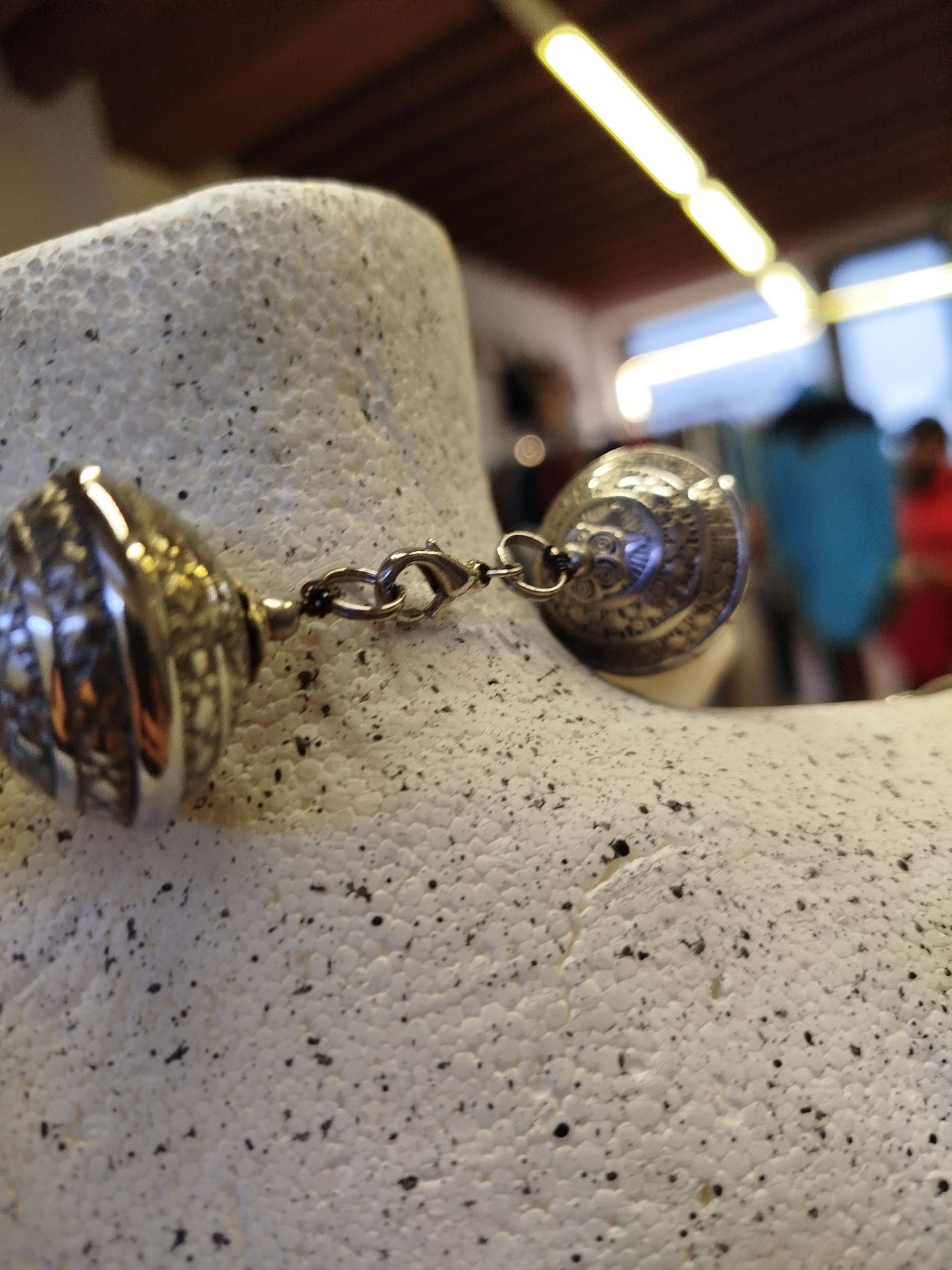 Collana con pietre