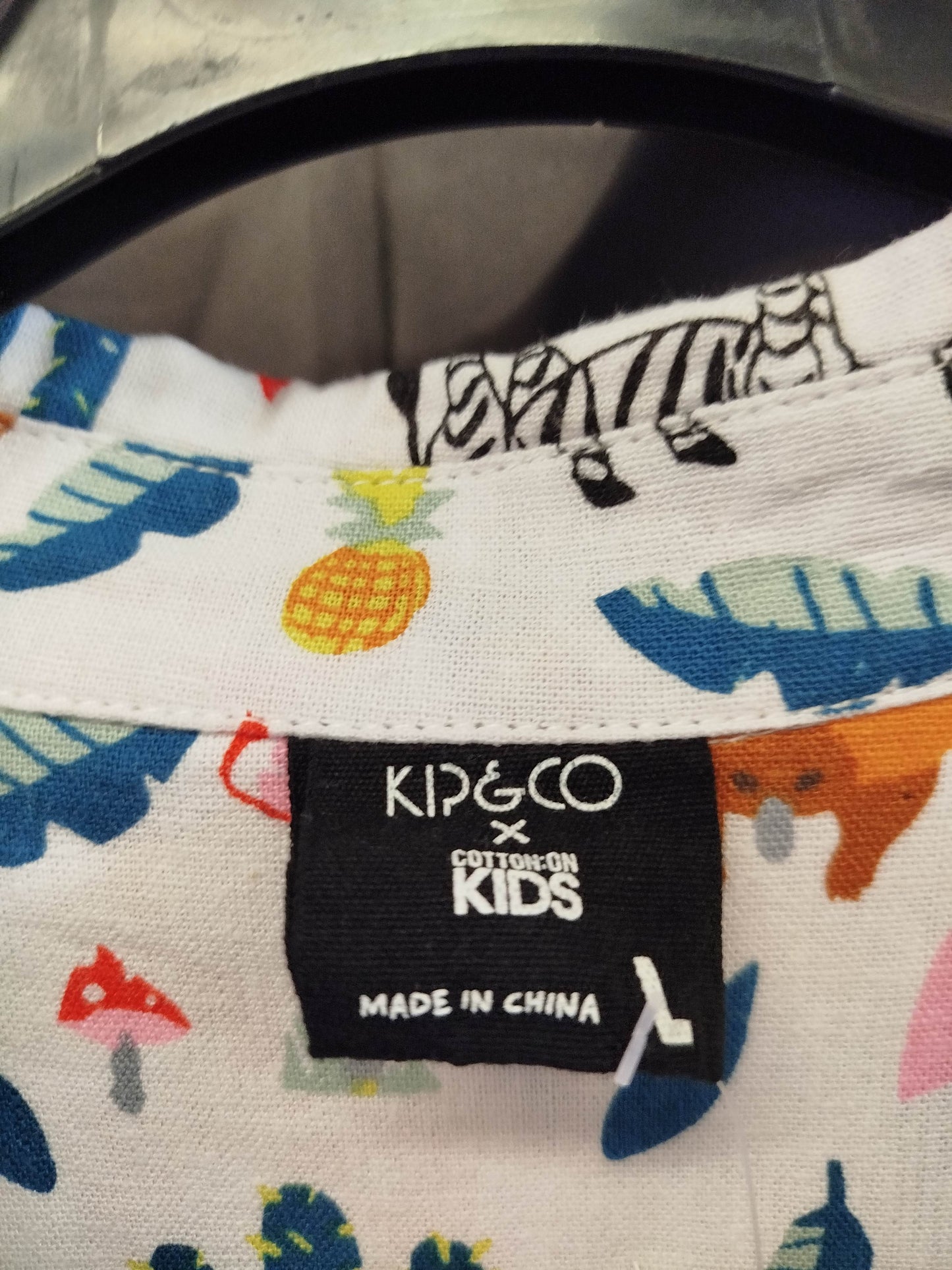 Kip&Co x Cotton Kids shirt -100% plastic recycled (L)