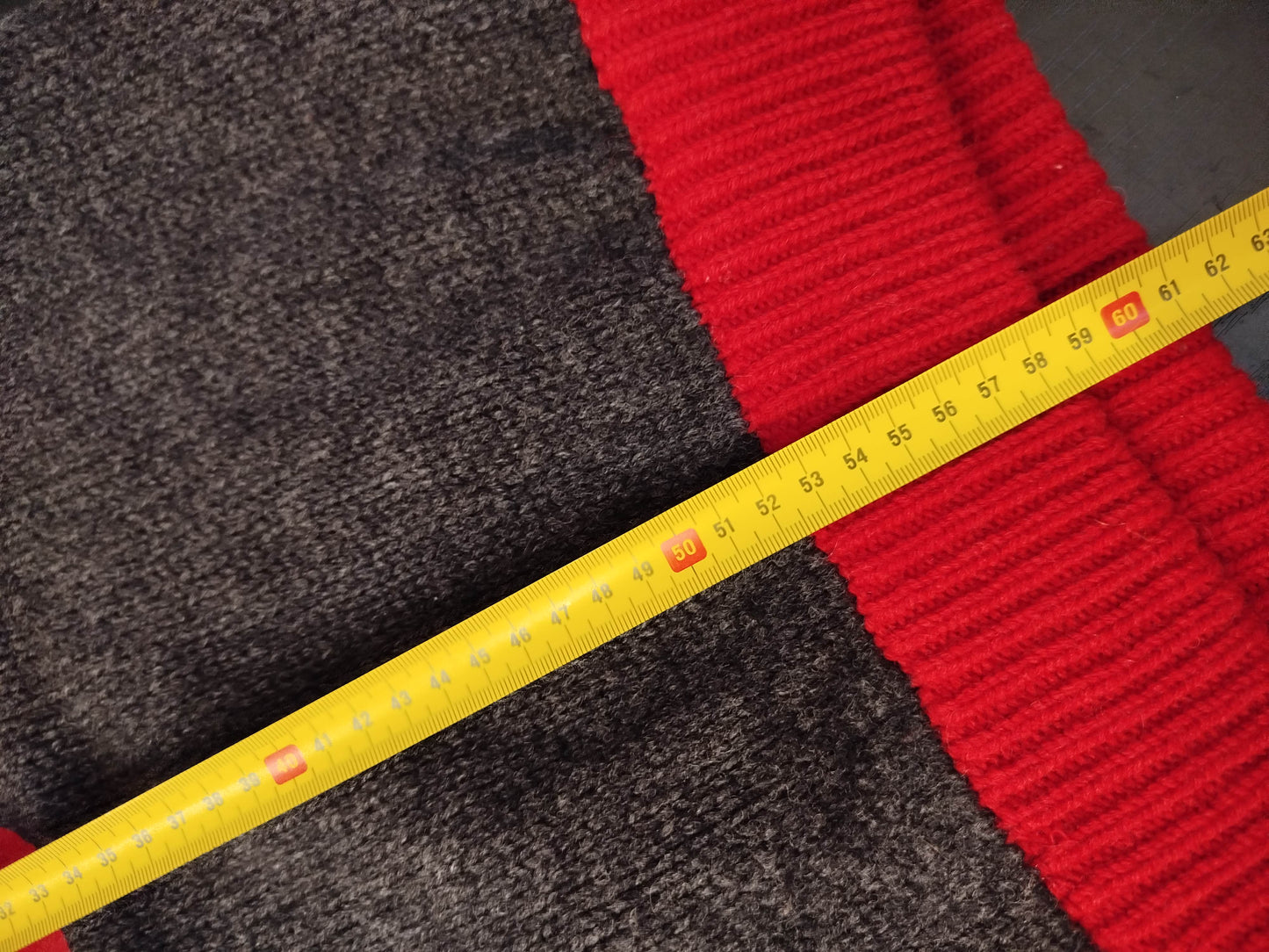 Maglione vintage Benetton in pura lana vergine (L)