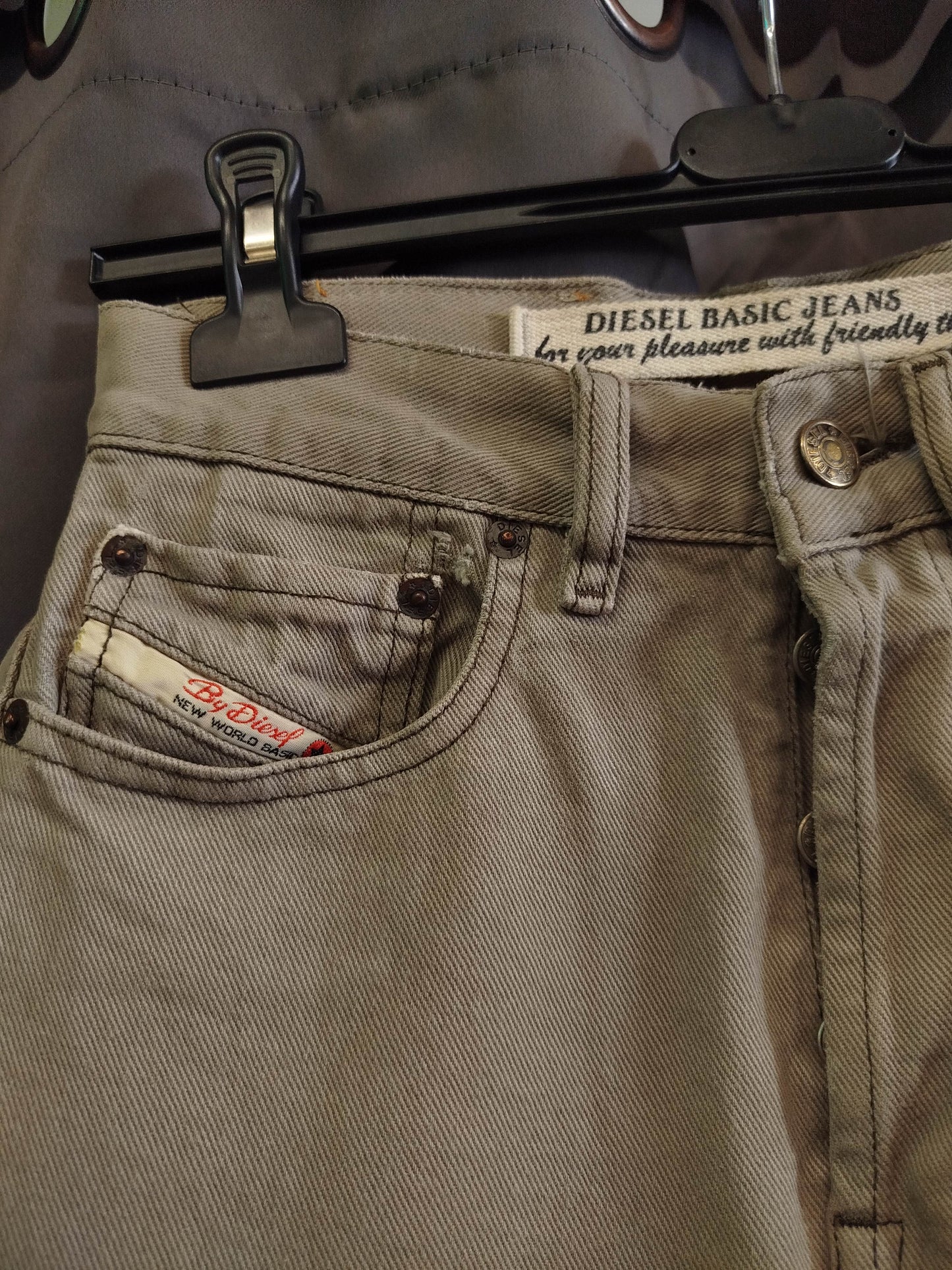 Diesel mom fit jeans (s)