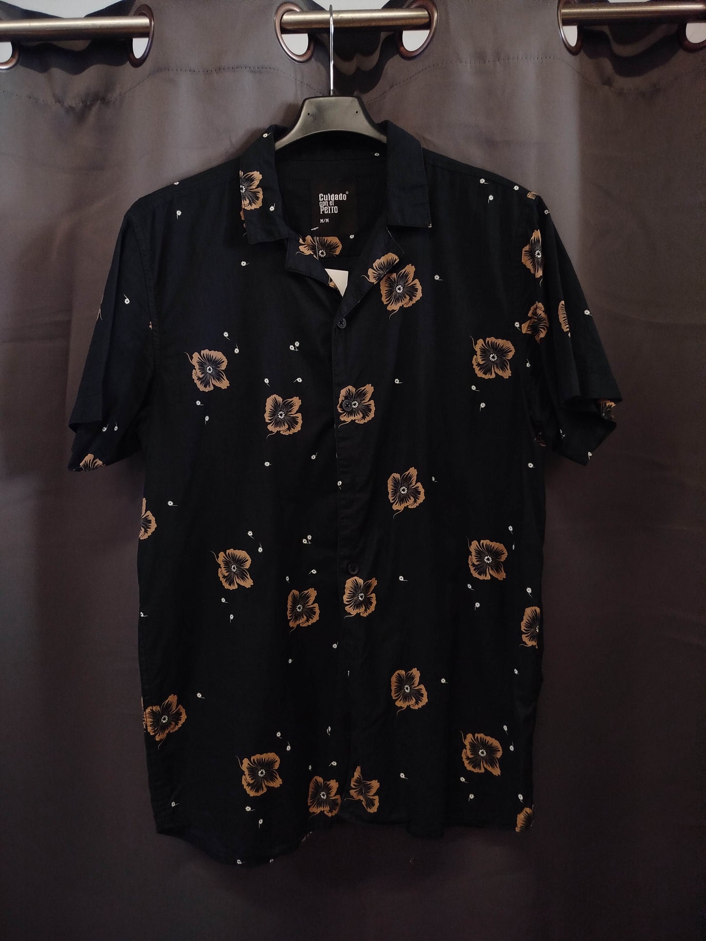 Cuidado shirt with el perro (M)
