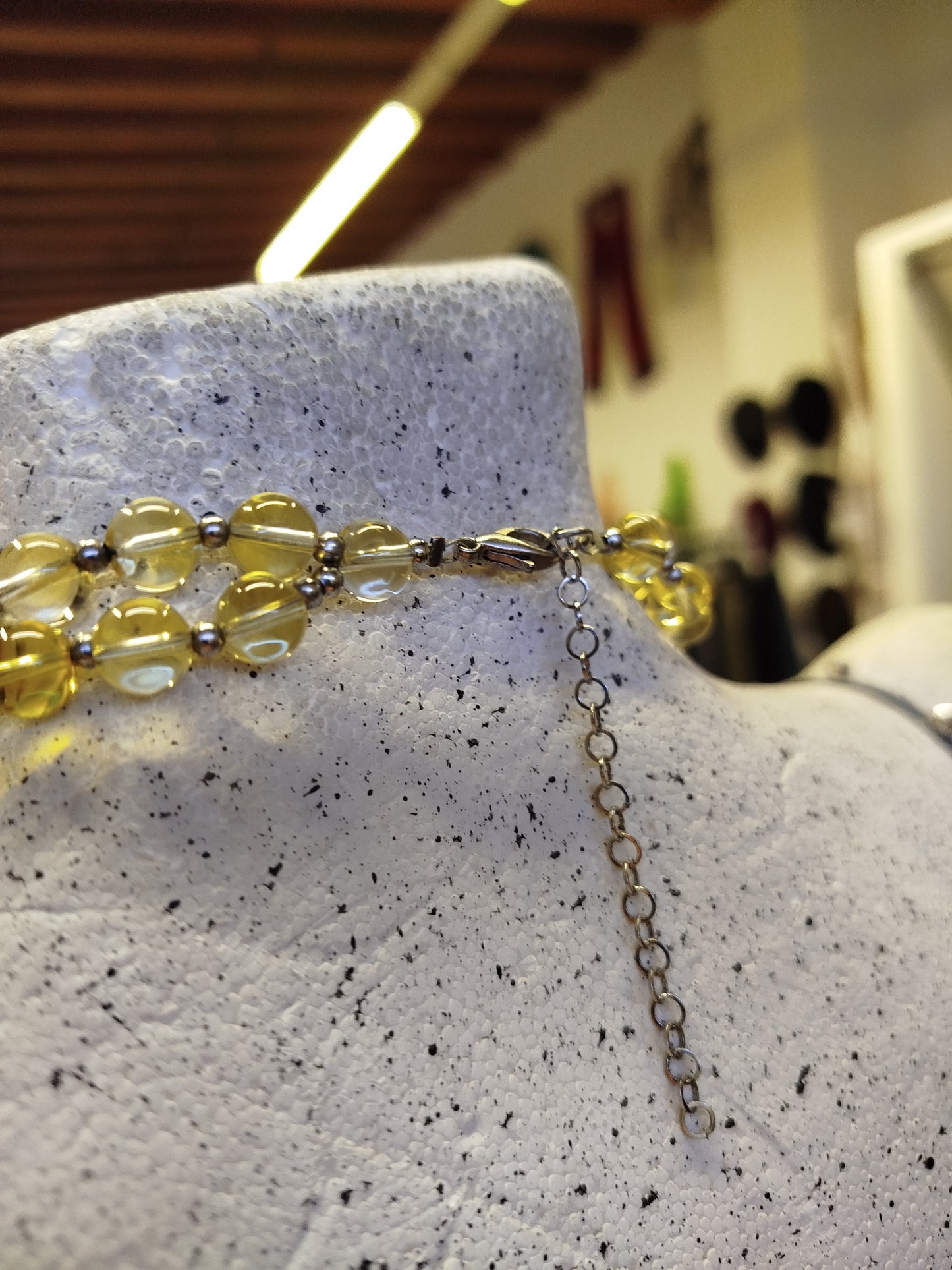 Collana con pendente in pietra