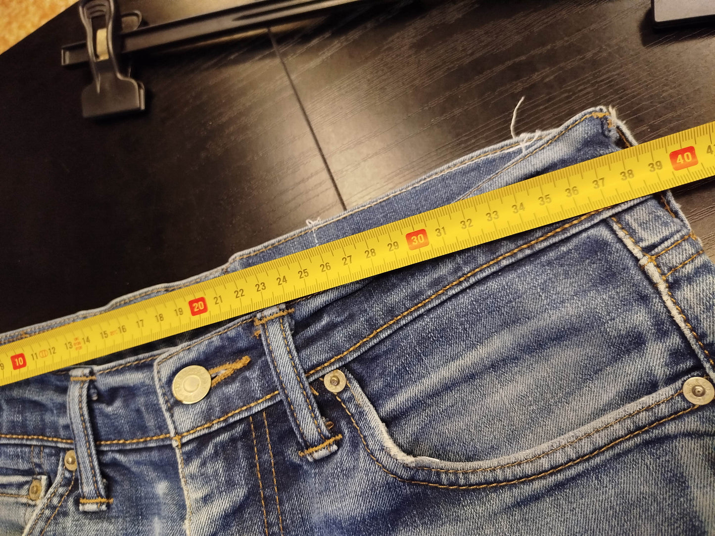 Gonna Levi's x R3born (M)