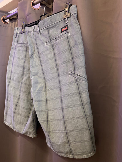 Gray checked Dickies shorts (M)