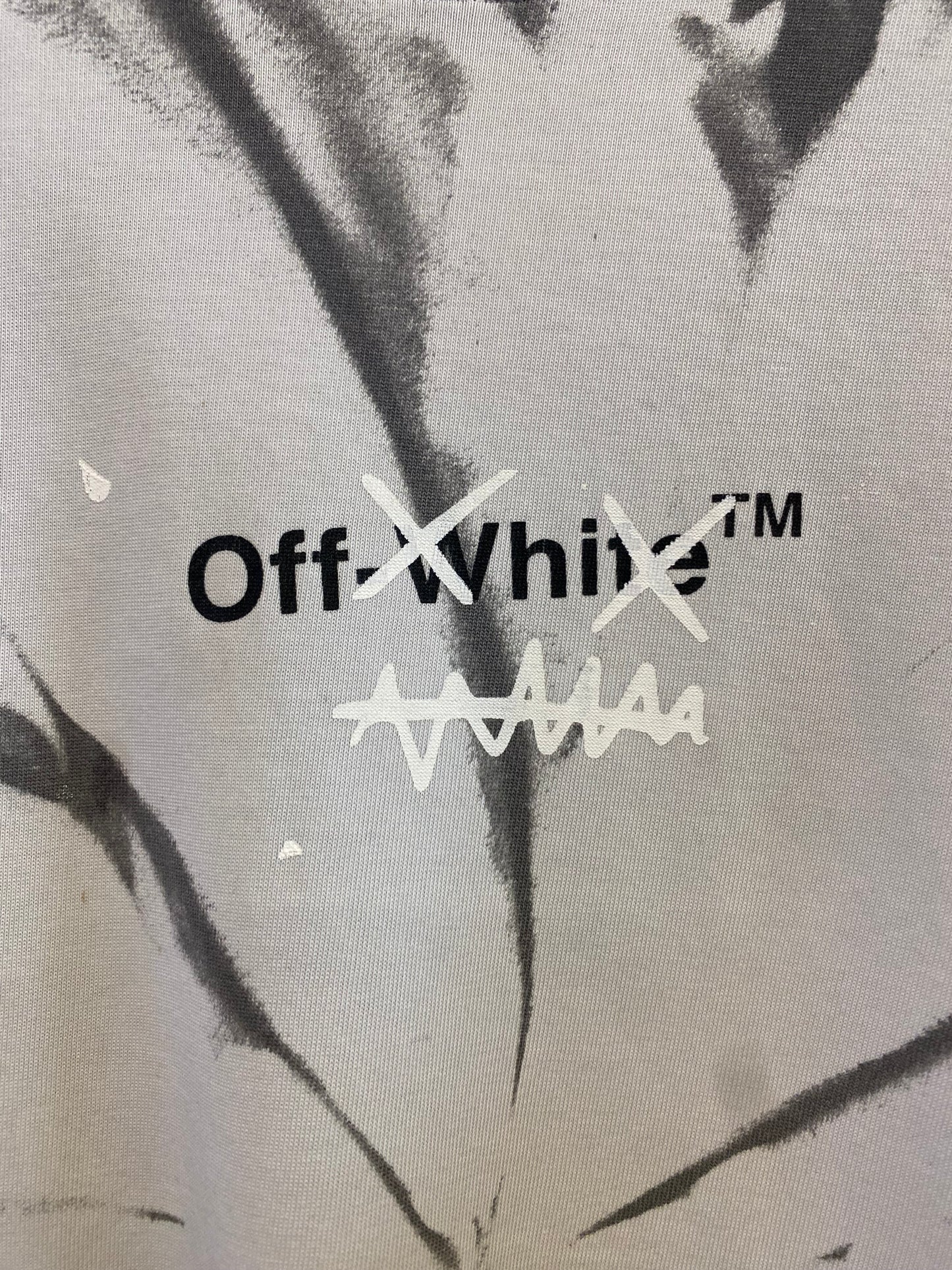 Off-White Custom T-shirt by Basura (L)