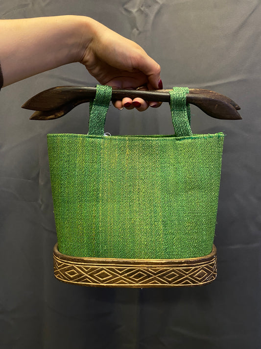 Borsa vintage in rafia e legno