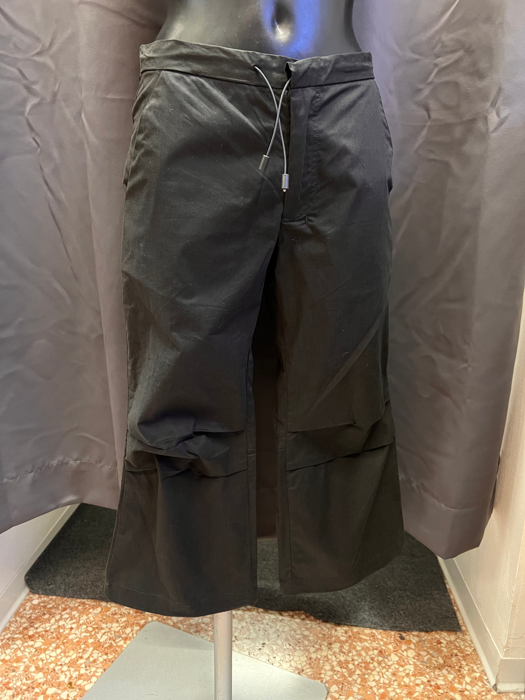 Pantalone capri svasato Diesel nuovo con cartellino(S donna)