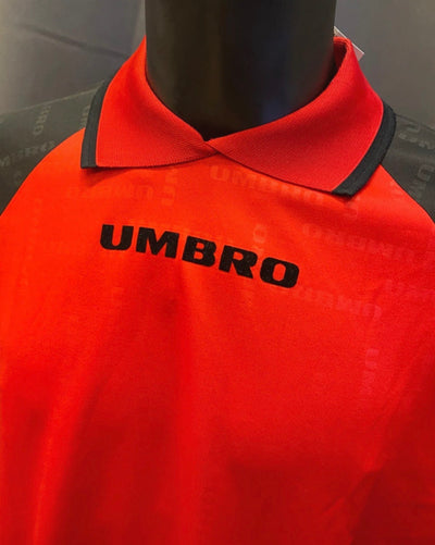 Maglia da calcio Umbro Y2K | L uomo thumbnail