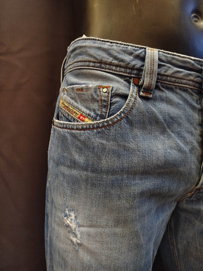 Jeans Diesel (46 uomo) thumbnail