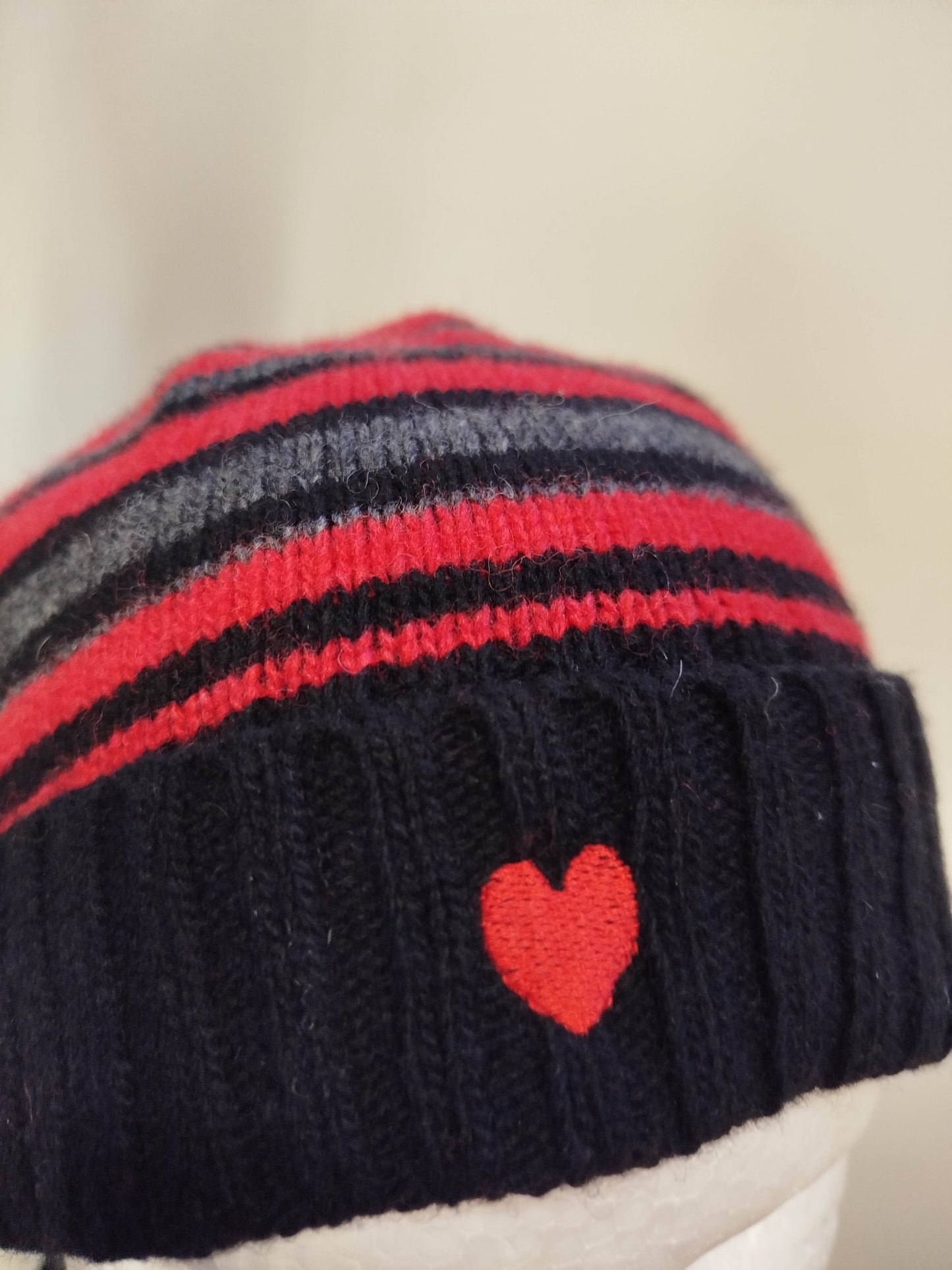 Cappello in lana Moschino