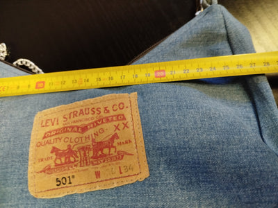 Borsa Levi's custom R3BORN thumbnail