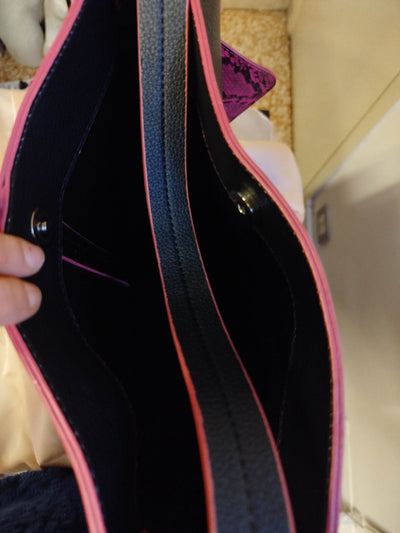 Borsa Mimi Muà nera e fuxia con borsellino pitonato thumbnail