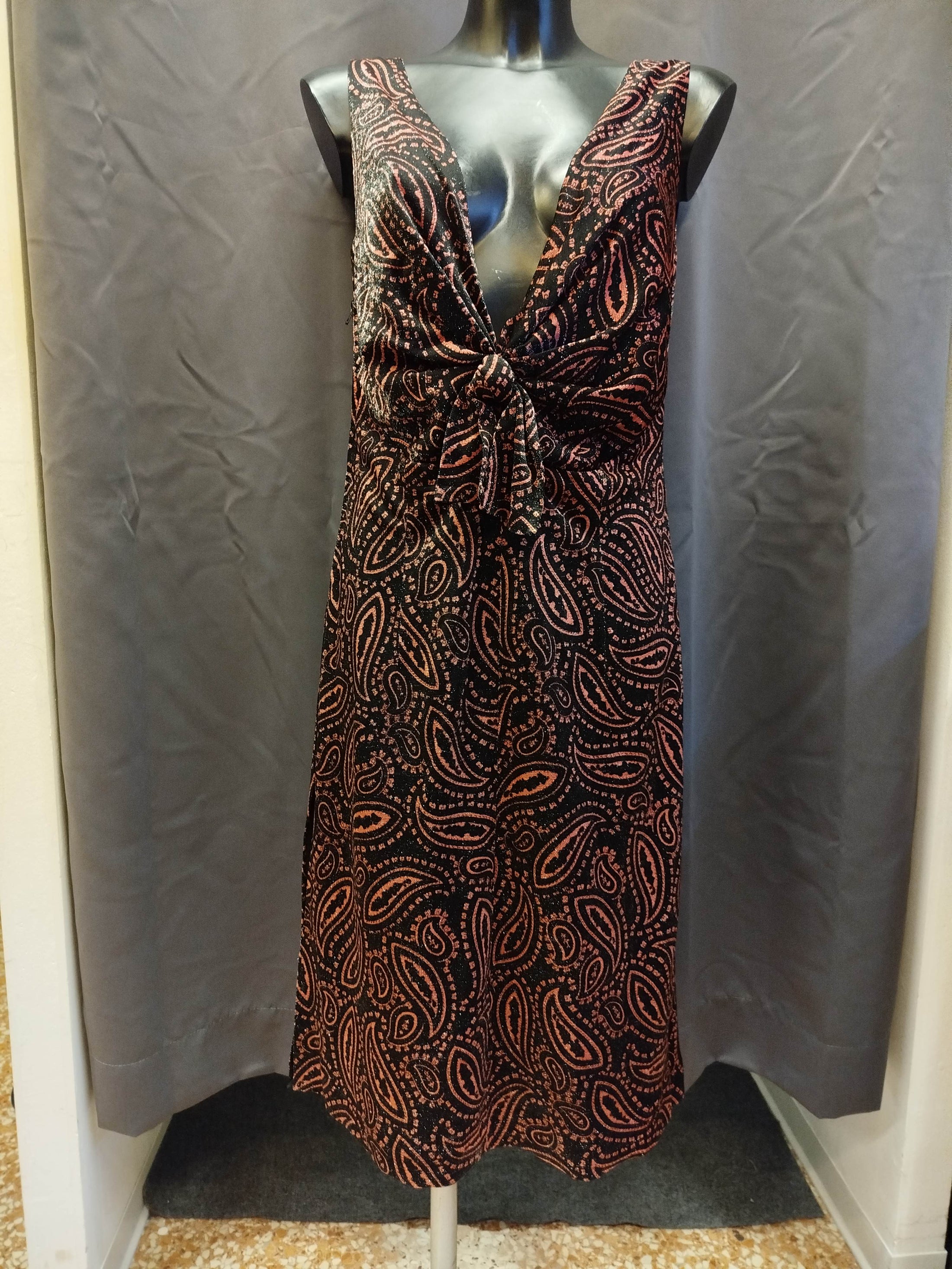 Abito sartoriale con scollatura profonda (L donna)