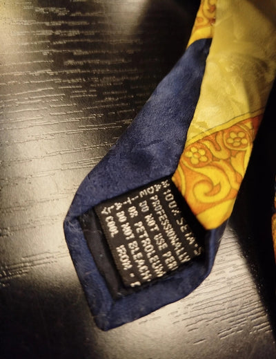 Cravatta Gianni Versace vintage in seta thumbnail