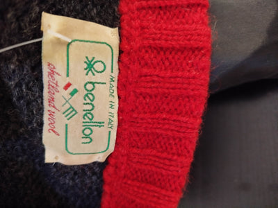 Maglione vintage Benetton in pura lana vergine (L) thumbnail