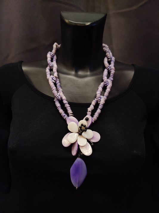 Collana con pietre dure lilla